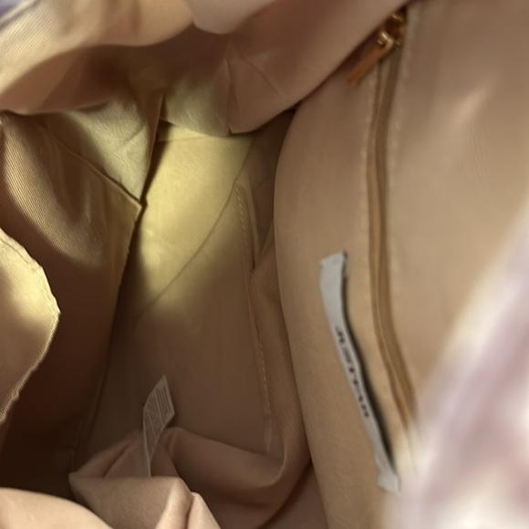 Justfab Puffy Nylon Multi Zipper Pocket Backpack animal print lavender - Picture 6 of 8